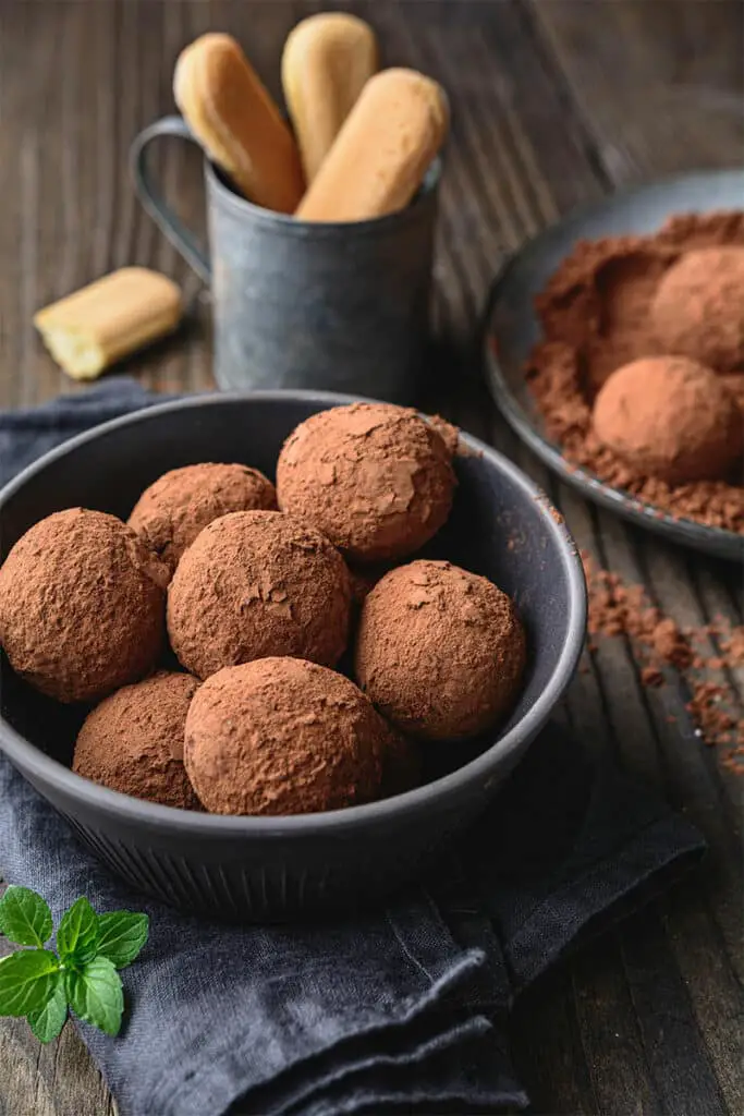 Truffes Au Goût Tiramisu - CuisineThermomix - Recettes Spéciales Thermomix